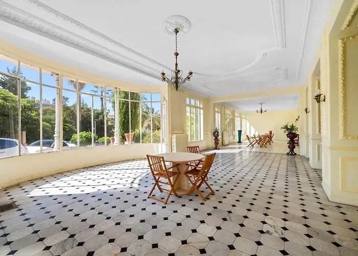 Appartement Le Louvre - Parking Gratuit - - Studette Menton