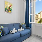 Apartment Le Louvre - Parking Gratuit - - Studette *