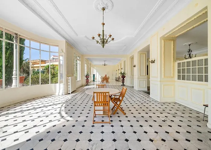 Le Louvre - Parking Gratuit - - Studette マントン